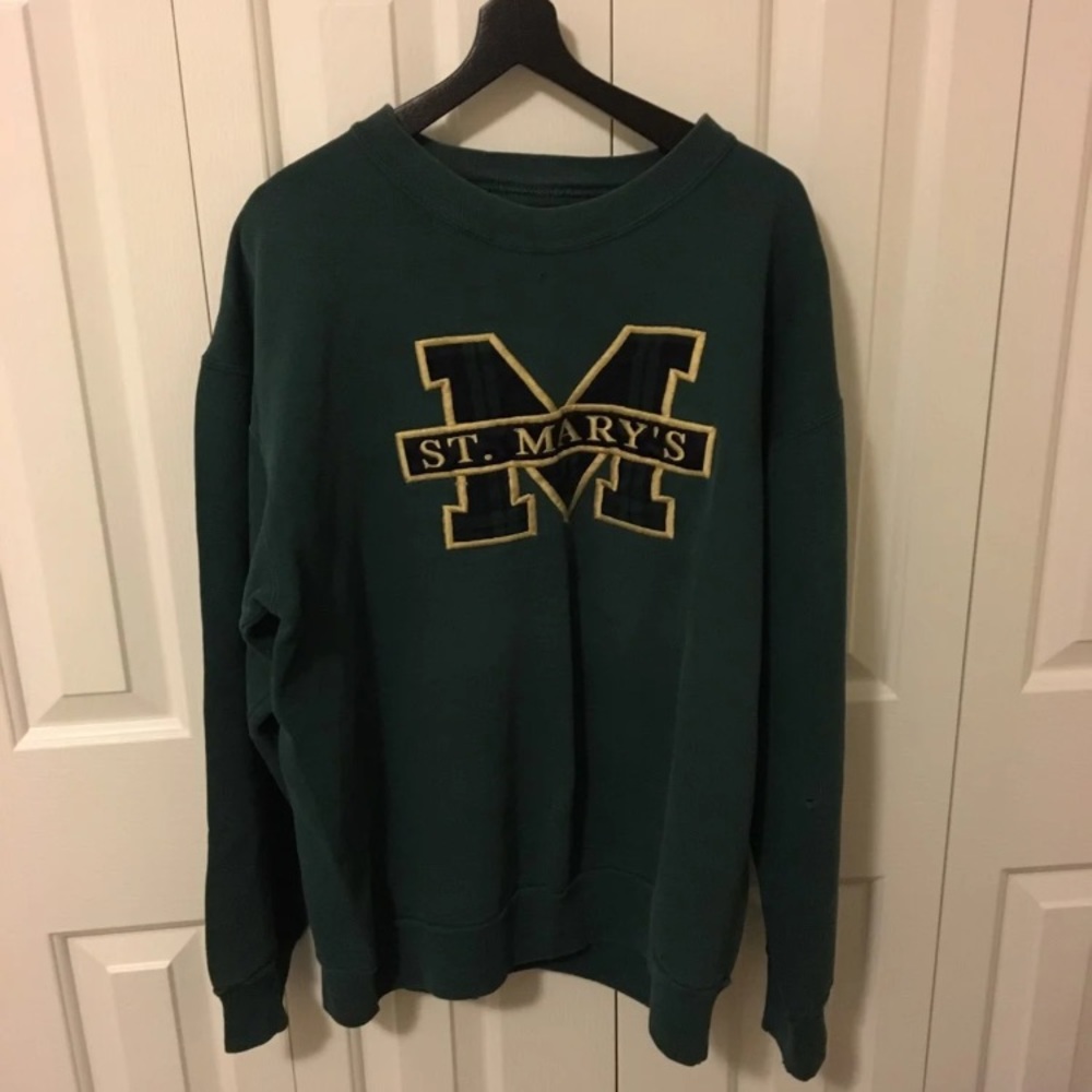 Vintage crewneck